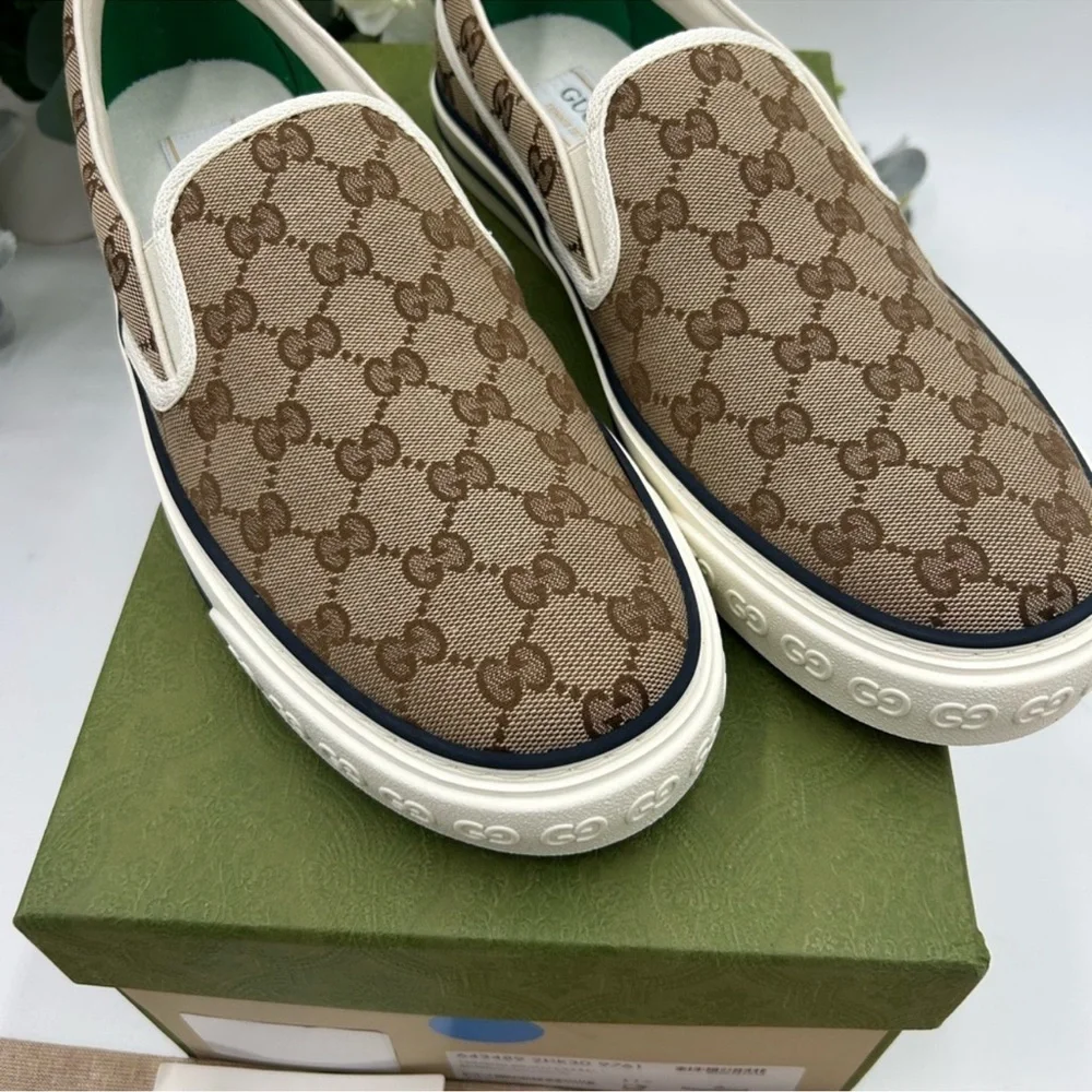 Men’s Gucci supreme GG canvas slip on sneakers size 11.5 made in Italy